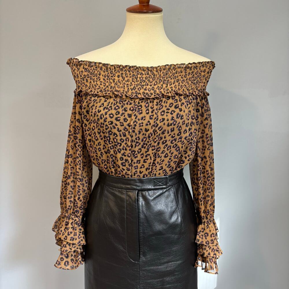 Leopard Print Off-Shoulder Ruffle sleeve top animal print forest core, Size S